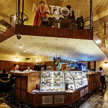 格兰迪萨豪华宫殿酒店 酒店